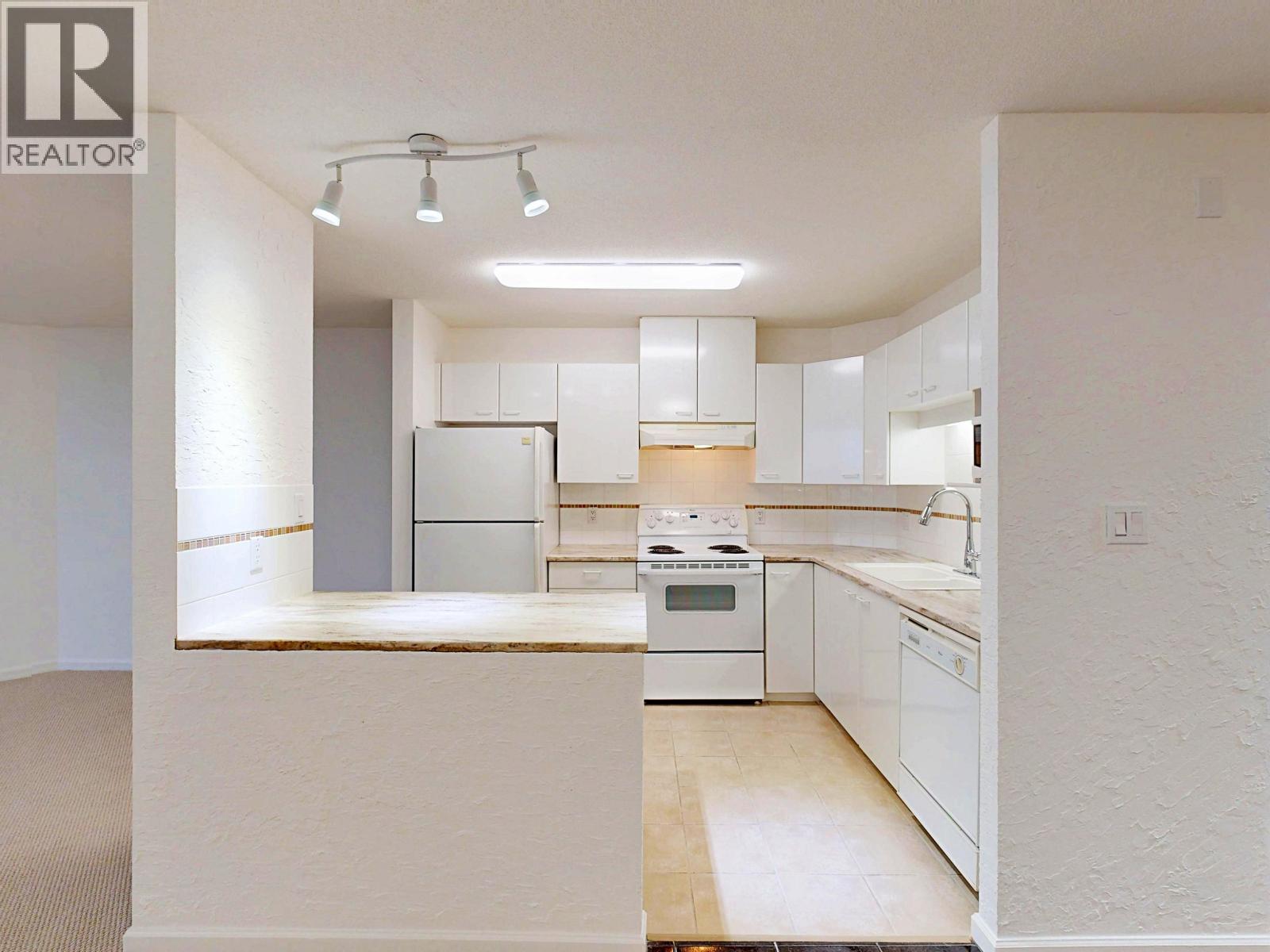 1607 4425 HALIFAX STREET|Burnaby, British Columbia V5C6P2