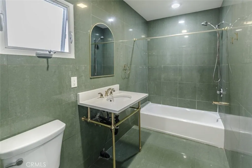 Additional image 40 of 624 Hawthorne Street Unit A, Glendale, CA 91204