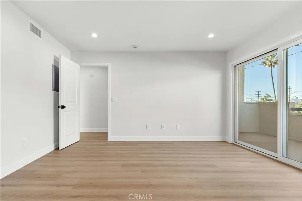 Additional image 48 of 552 Hahn Ave, Glendale, CA 91203