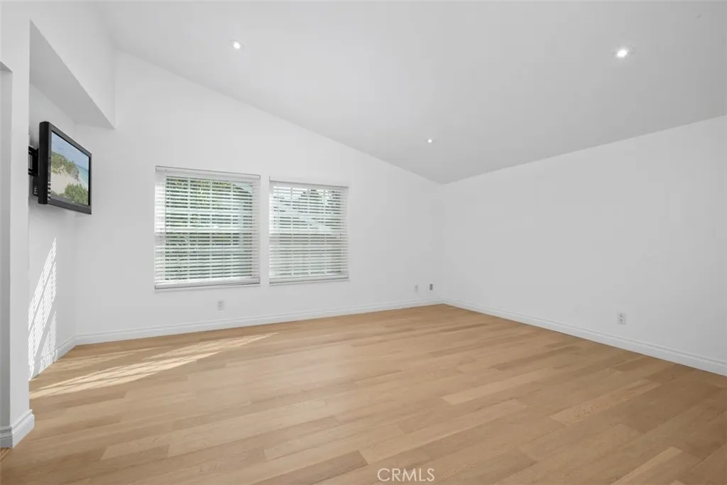 Additional image 7 of 76 W Yale Loop, Irvine, CA 92604