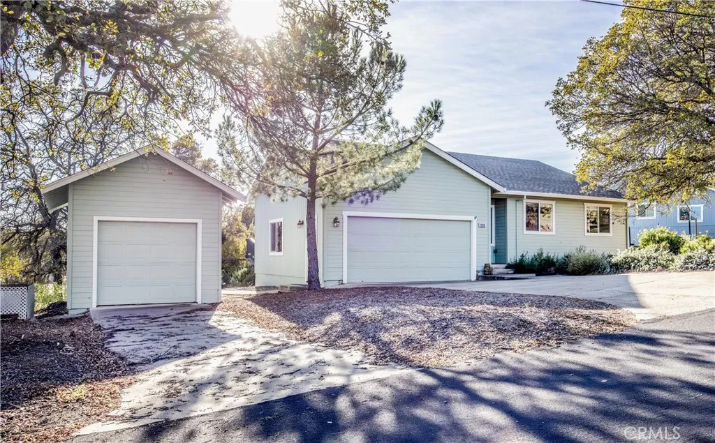 Additional image 2 of 15518 Little Peak Rd, Hidden Valley Lake, CA 95467