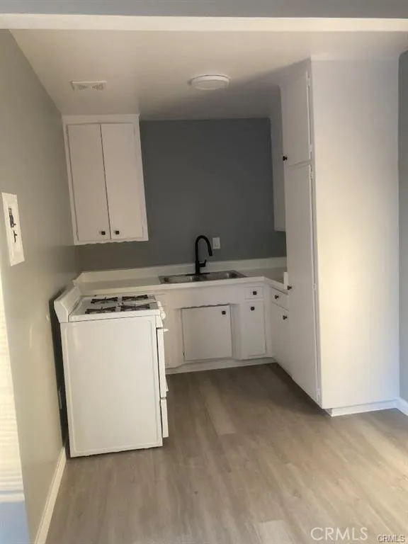 Additional image 8 of 528 N Batavia Street, Orange, CA 92868