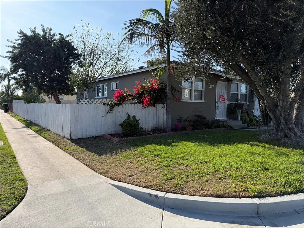 Property image for 8564 Cole St, Downey, CA 90242