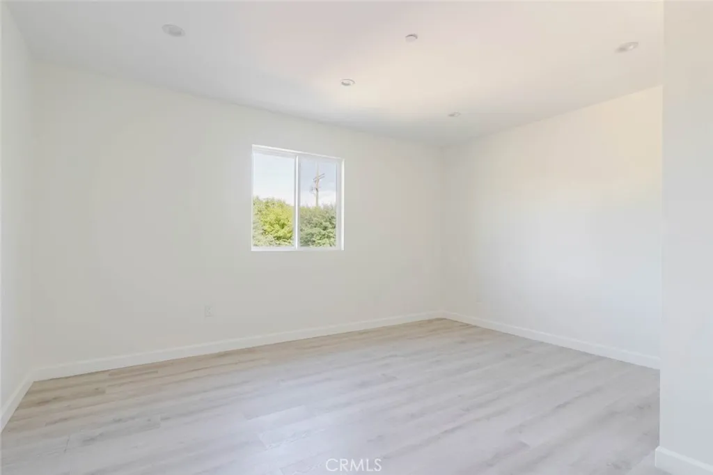 Additional image 18 of 17428 Roscoe Boulevard, Northridge, CA 91325