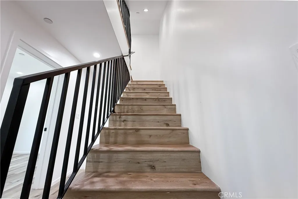 Additional image 15 of 121 S Coronado St, Los Angeles, CA 90057