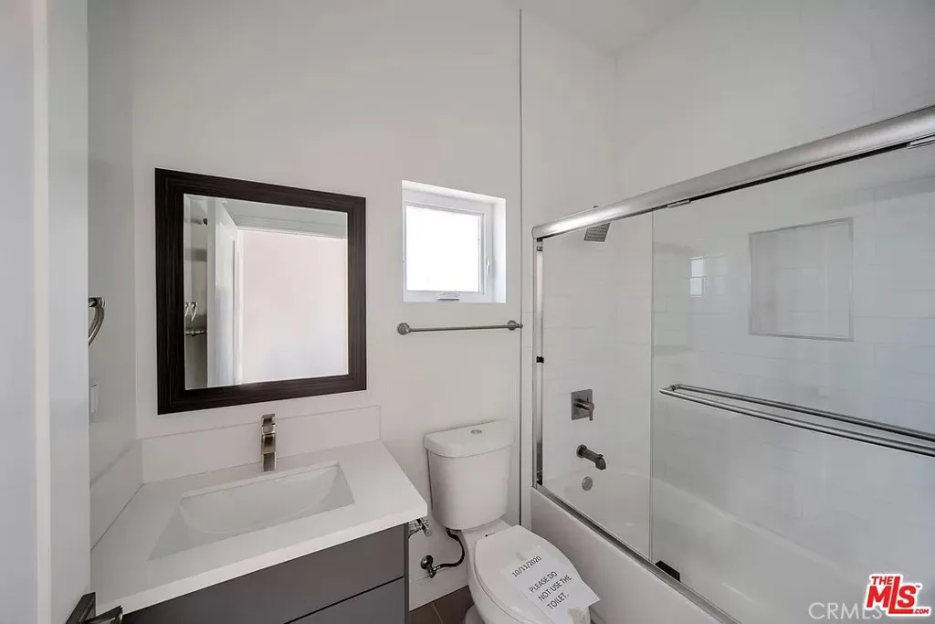 Additional image 32 of 2153 S West View Street, Los Angeles, CA 90016