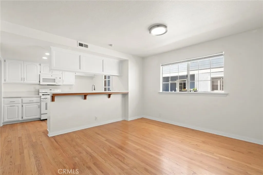 Additional image 15 of 313 N Broadway, Redondo Beach, CA 90277