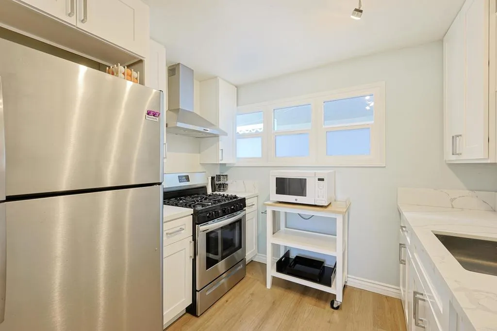 Additional image 21 of 207 C Avenue, Coronado, CA 92118