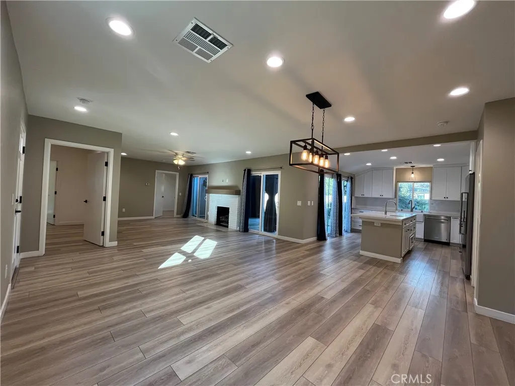 Additional image 7 of 5108 Serrania, Woodland Hills, CA 91364