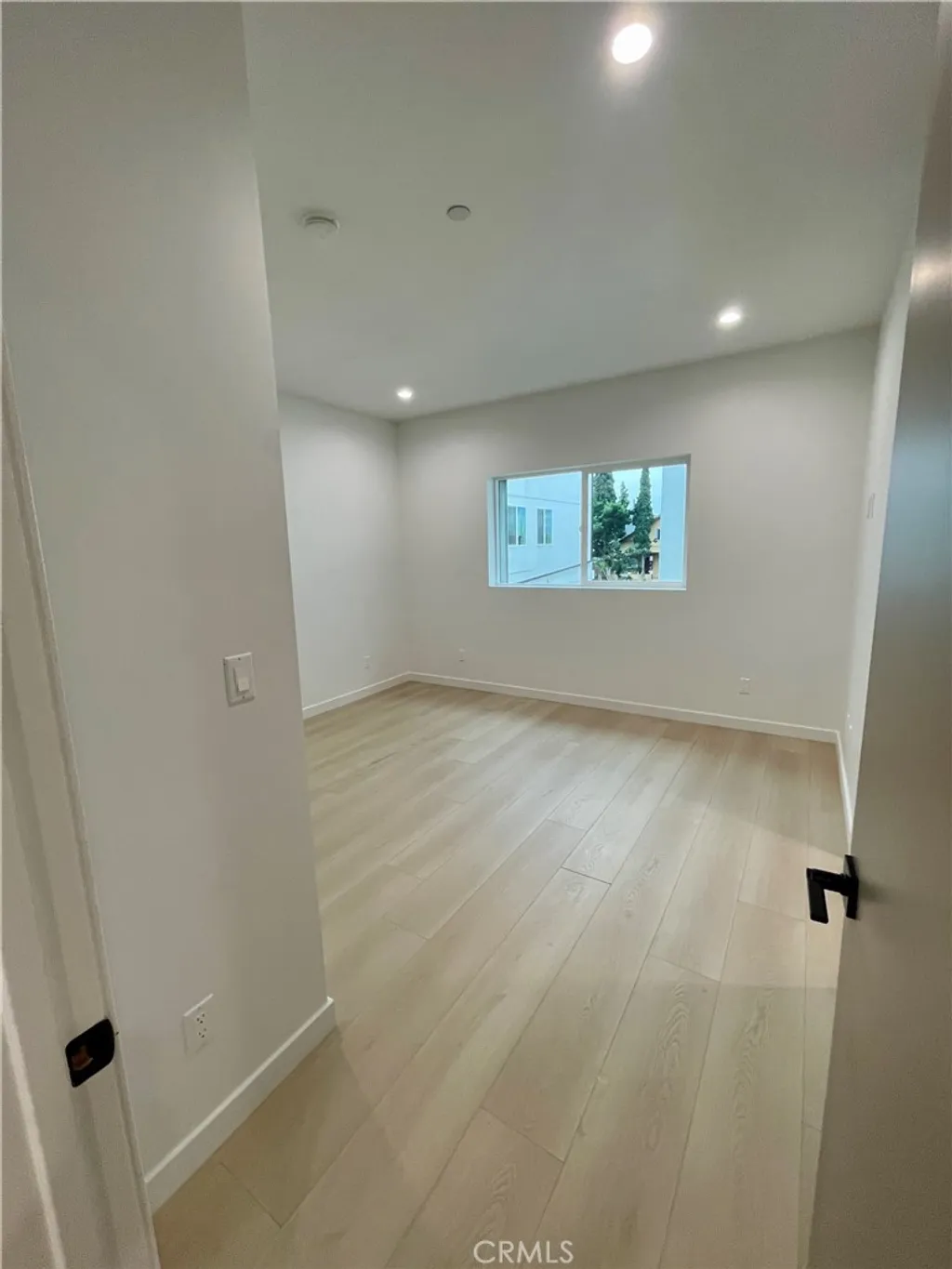 Additional image 6 of 613 W 41st Place, Los Angeles, CA 90037