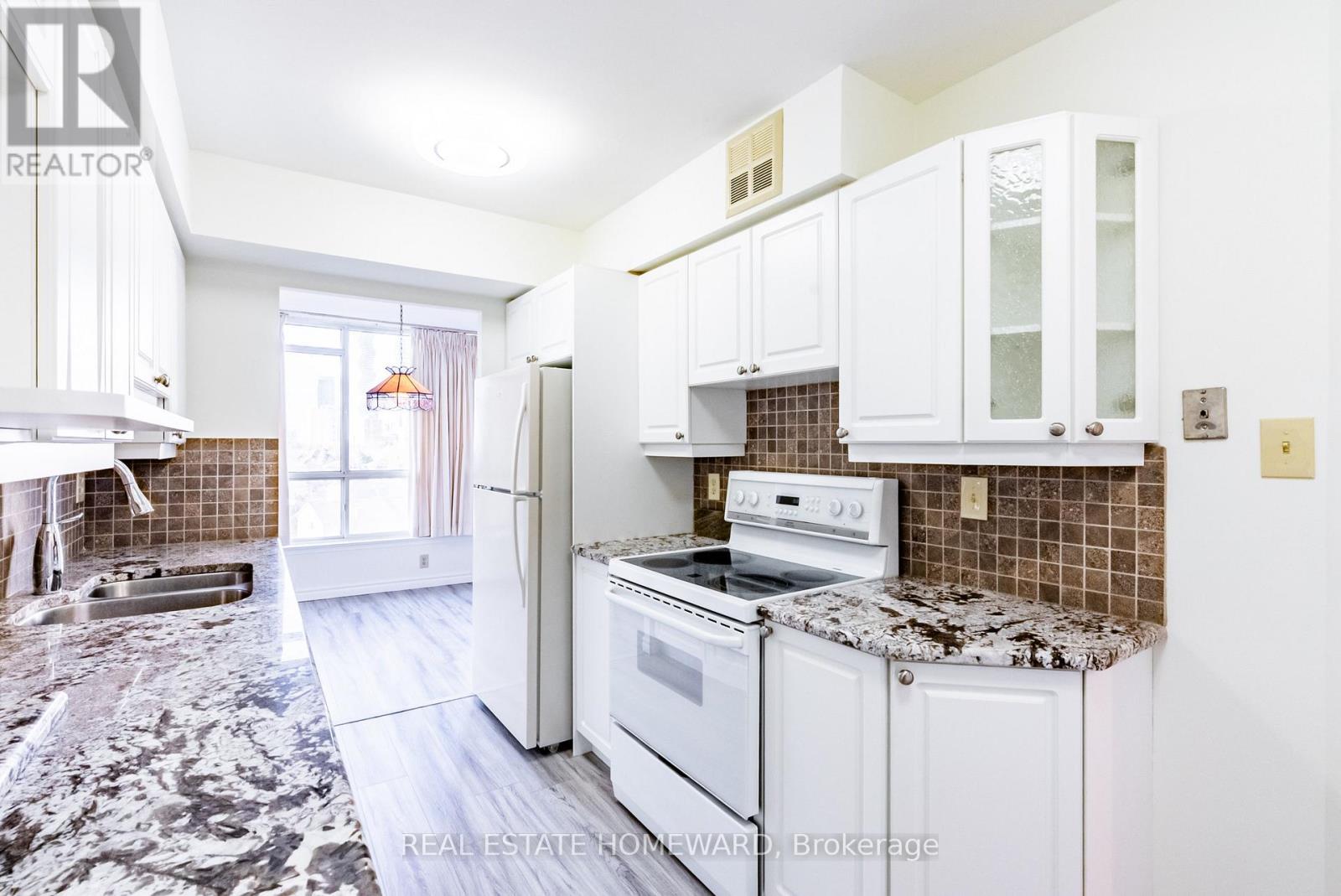 Property image for 1001 - 55 ELM DRIVE W|Mississauga (City Centre), Ontario L5B3Z3