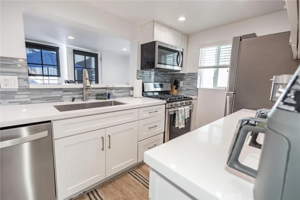 Additional image 11 of 1825 W Balboa Blvd, Newport Beach, CA 92663