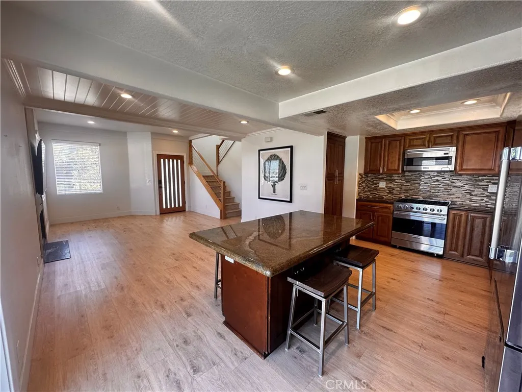 Additional image 9 of 379 Monte Vista Avenue Unit A, Costa Mesa, CA 92627