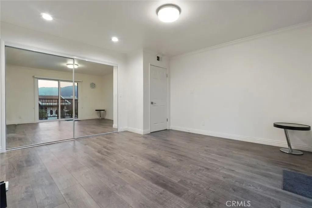 Additional image 71 of 3381 Oakmont View Dr, Glendale, CA 91208