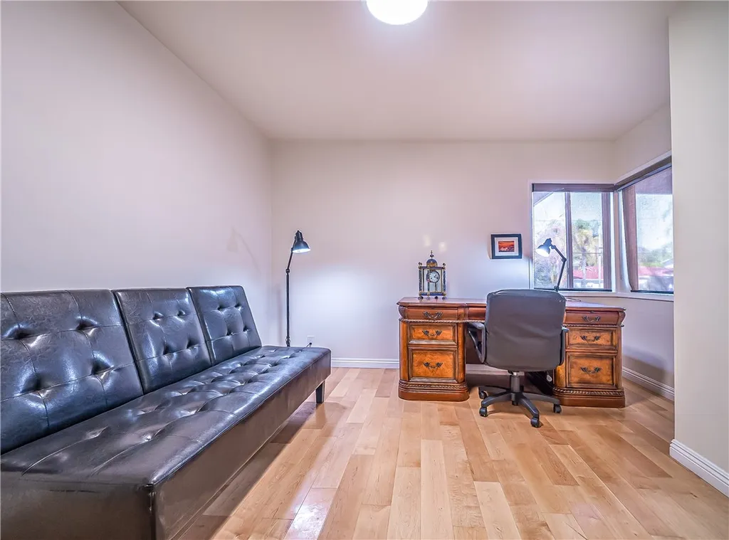 Additional image 12 of 23230 Ladrillo, Woodland Hills, CA 91367