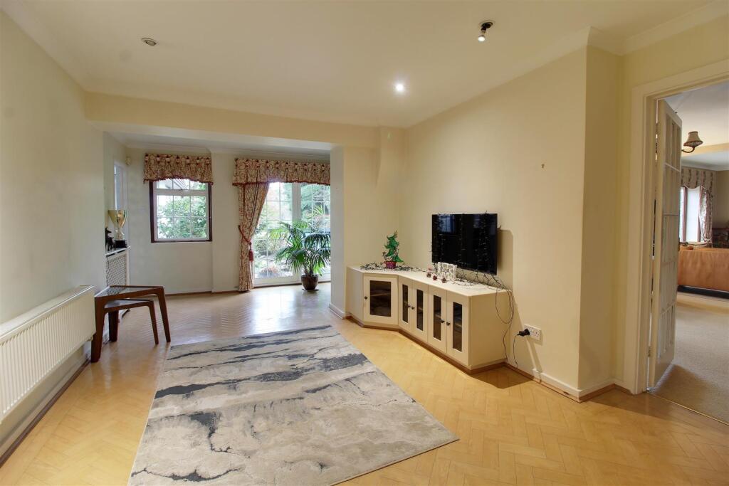 Additional image 16 of Brookmans Avenue, Brookmans Park