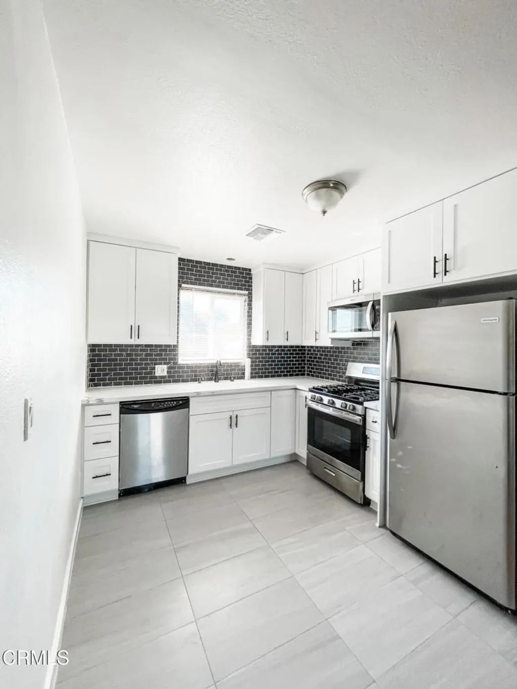 Additional image 3 of 1121 W Exposition Blvd, Los Angeles, CA 90007