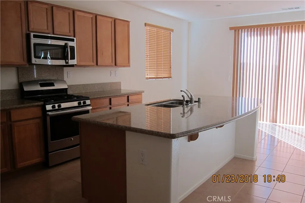 Additional image 7 of 38209 Divot Drive, Beaumont, CA 92223