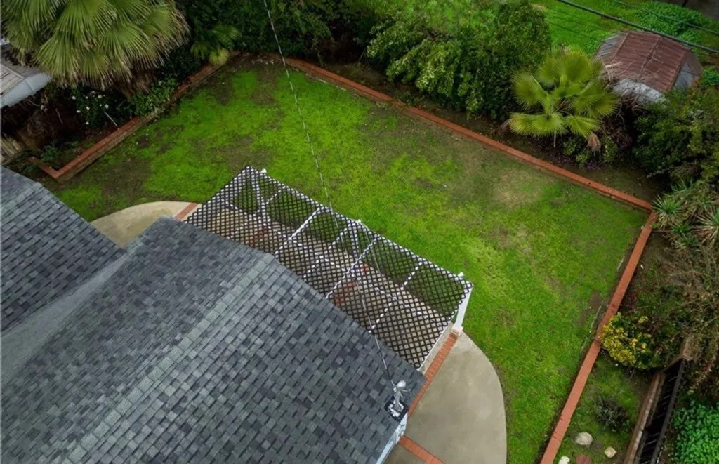 Additional image 4 of 24033 Mobile Street, West Hills, CA 91307