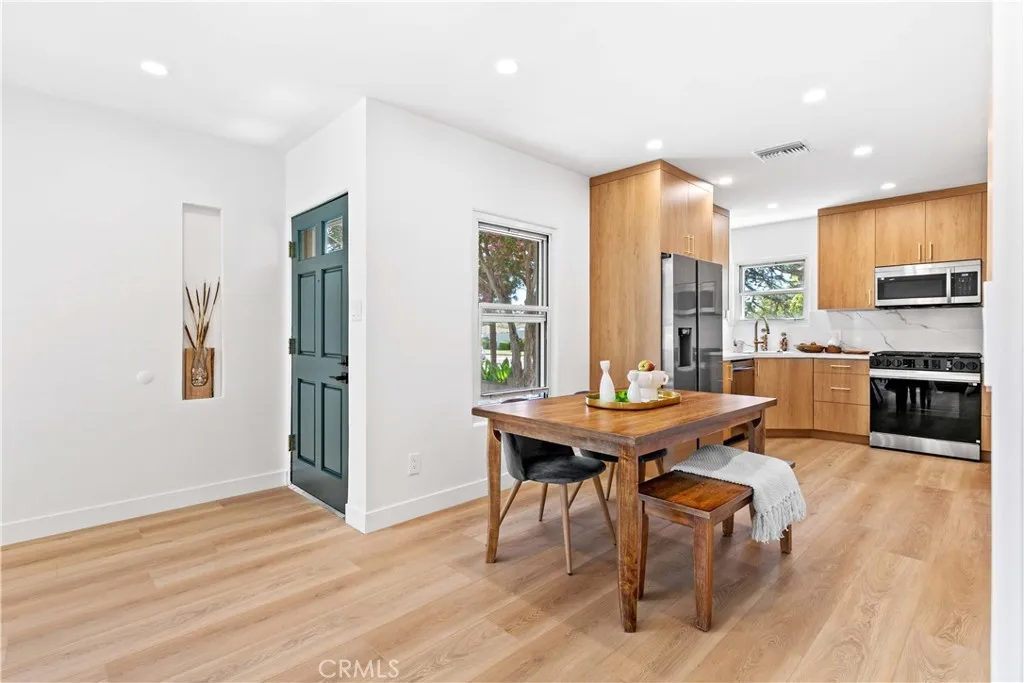 Additional image 37 of 2105 N Pass Ave, Burbank, CA 91505