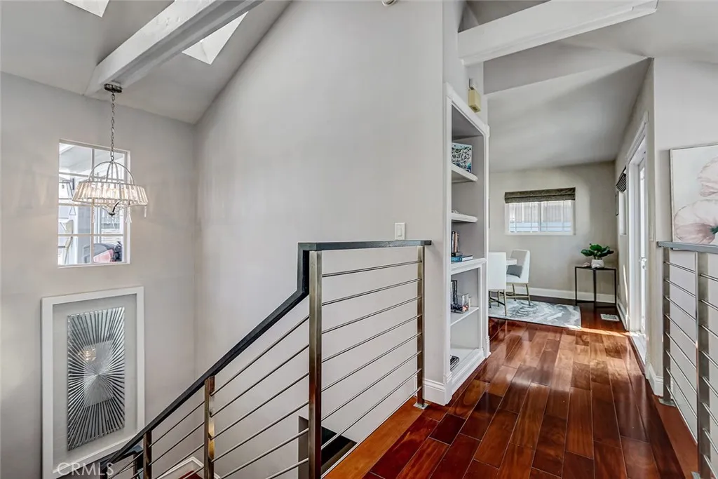 Additional image 15 of 718 S Broadway Unit C, Redondo Beach, CA 90277