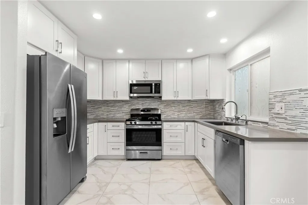 Additional image 69 of 552 Hahn Ave, Glendale, CA 91203