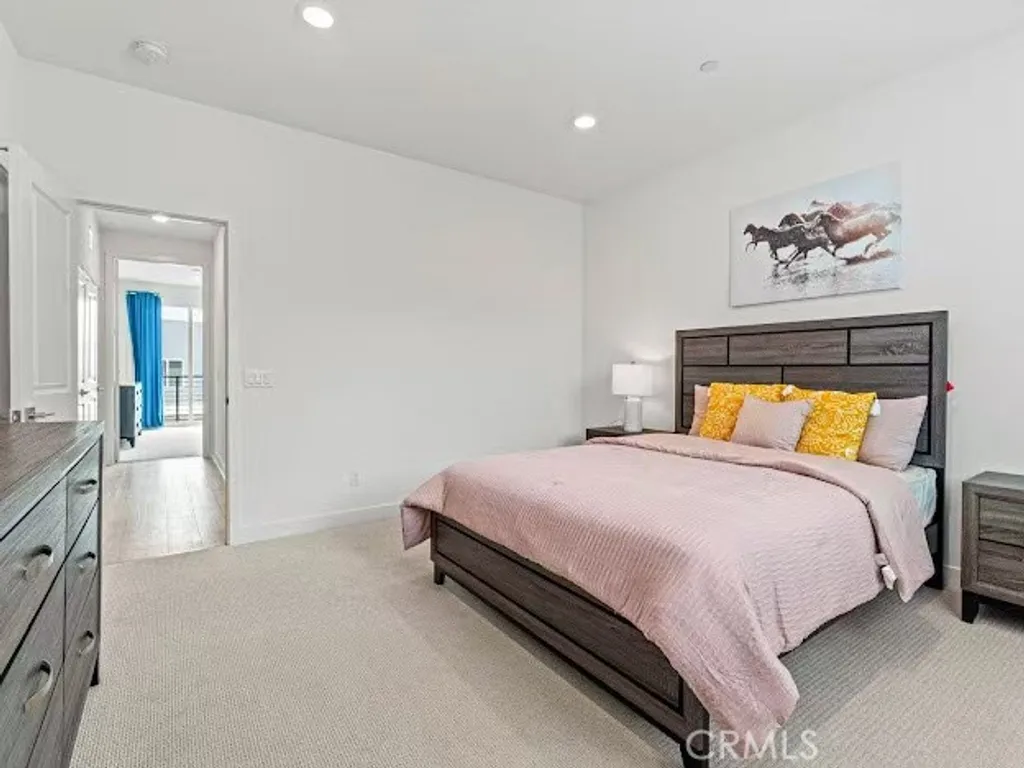 Additional image 20 of 352 Tank, Irvine, CA 92618