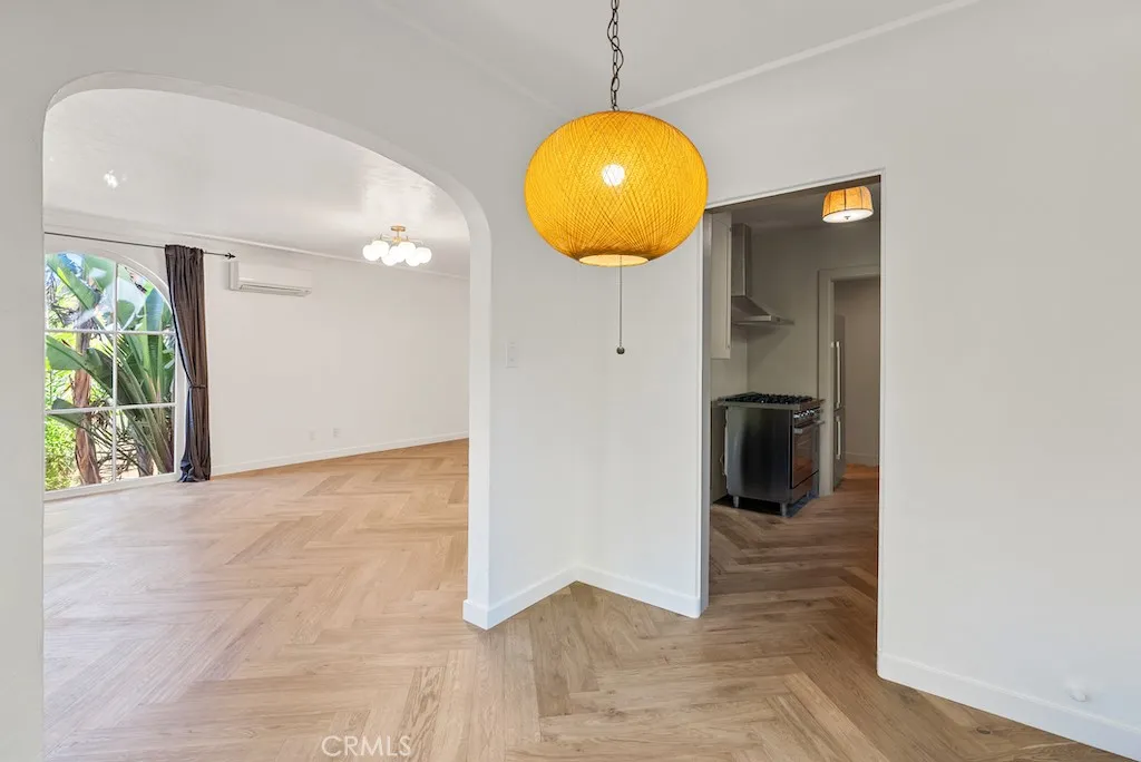 Additional image 50 of 2130 Apex, Los Angeles, CA 90039