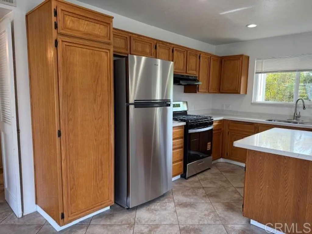 Additional image 7 of 635 Woodward Street Unit A, San Marcos, CA 92069