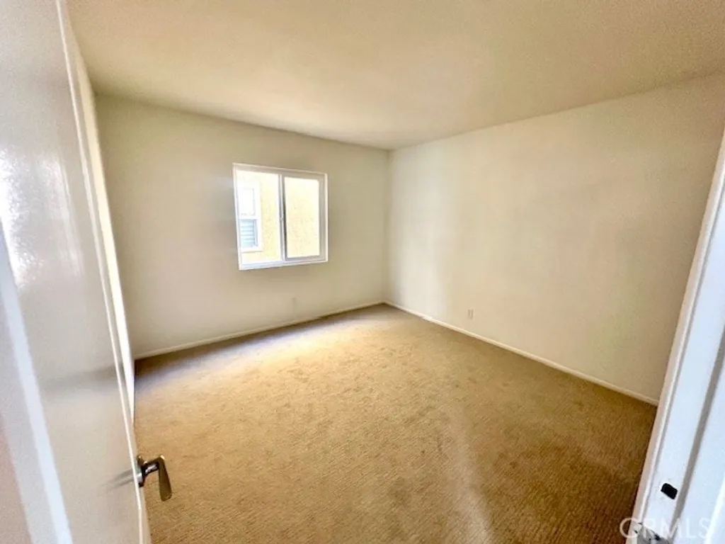 Additional image 8 of 111 Alabama St, Huntington Beach, CA 92648