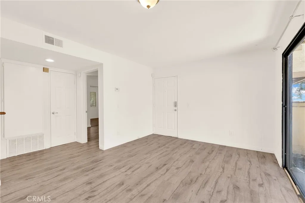 Additional image 8 of 1110 W Blaine Street Unit 102, Riverside, CA 92507