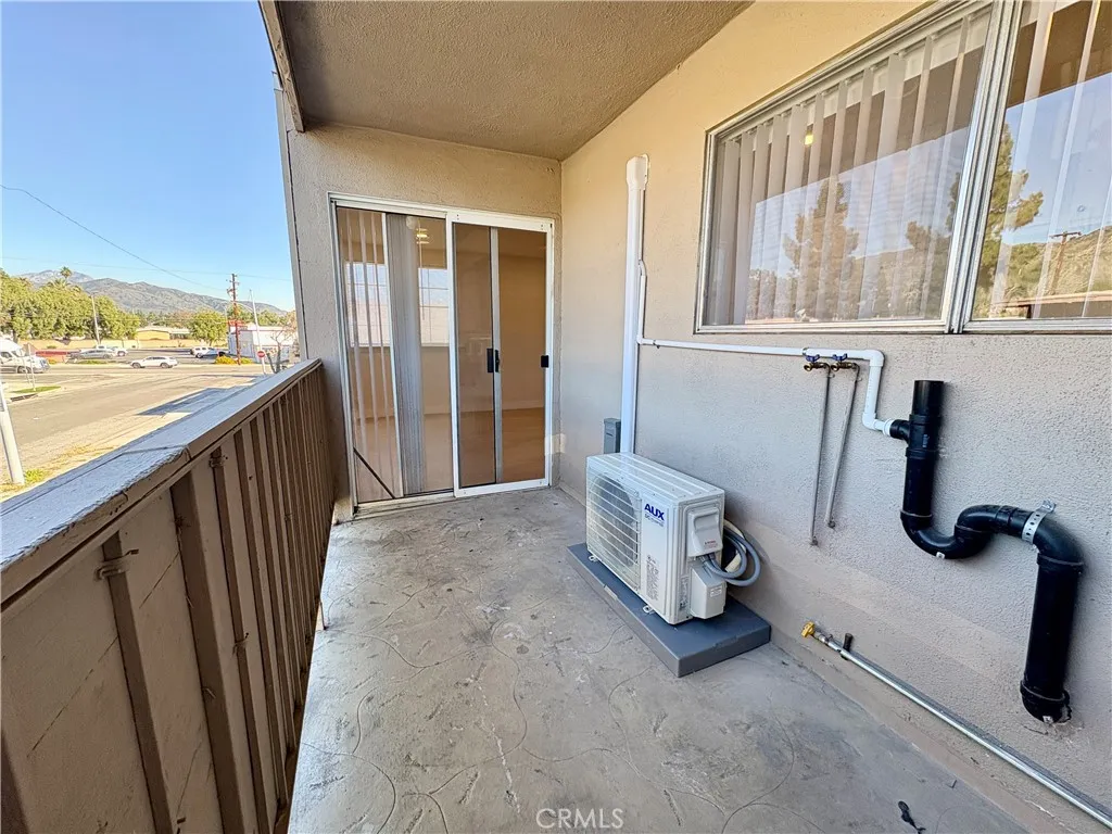 Additional image 11 of 660 E 6th Street Unit C, Azusa, CA 91702