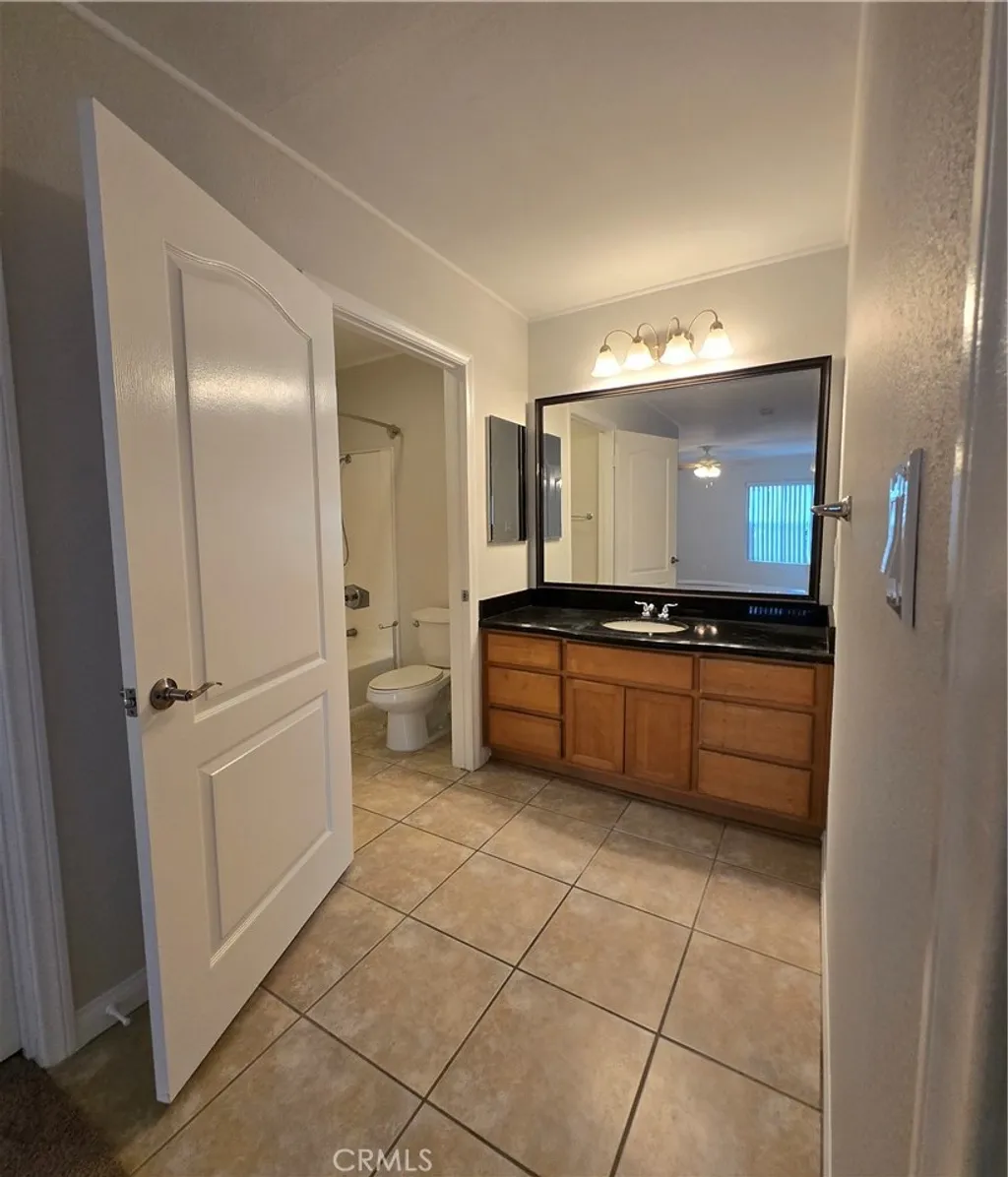 Additional image 5 of 1345 Cabrillo Park Unit E2, Santa Ana, CA 92701