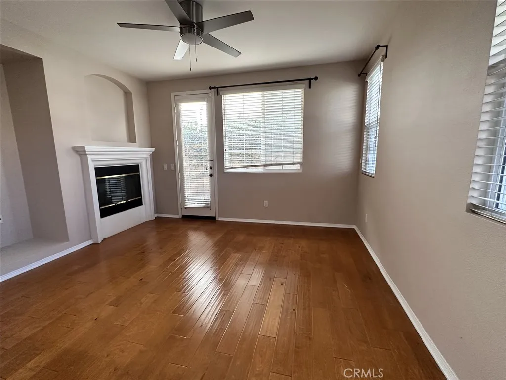 Additional image 8 of 23327 Clearwater Ln, Valencia, CA 91355