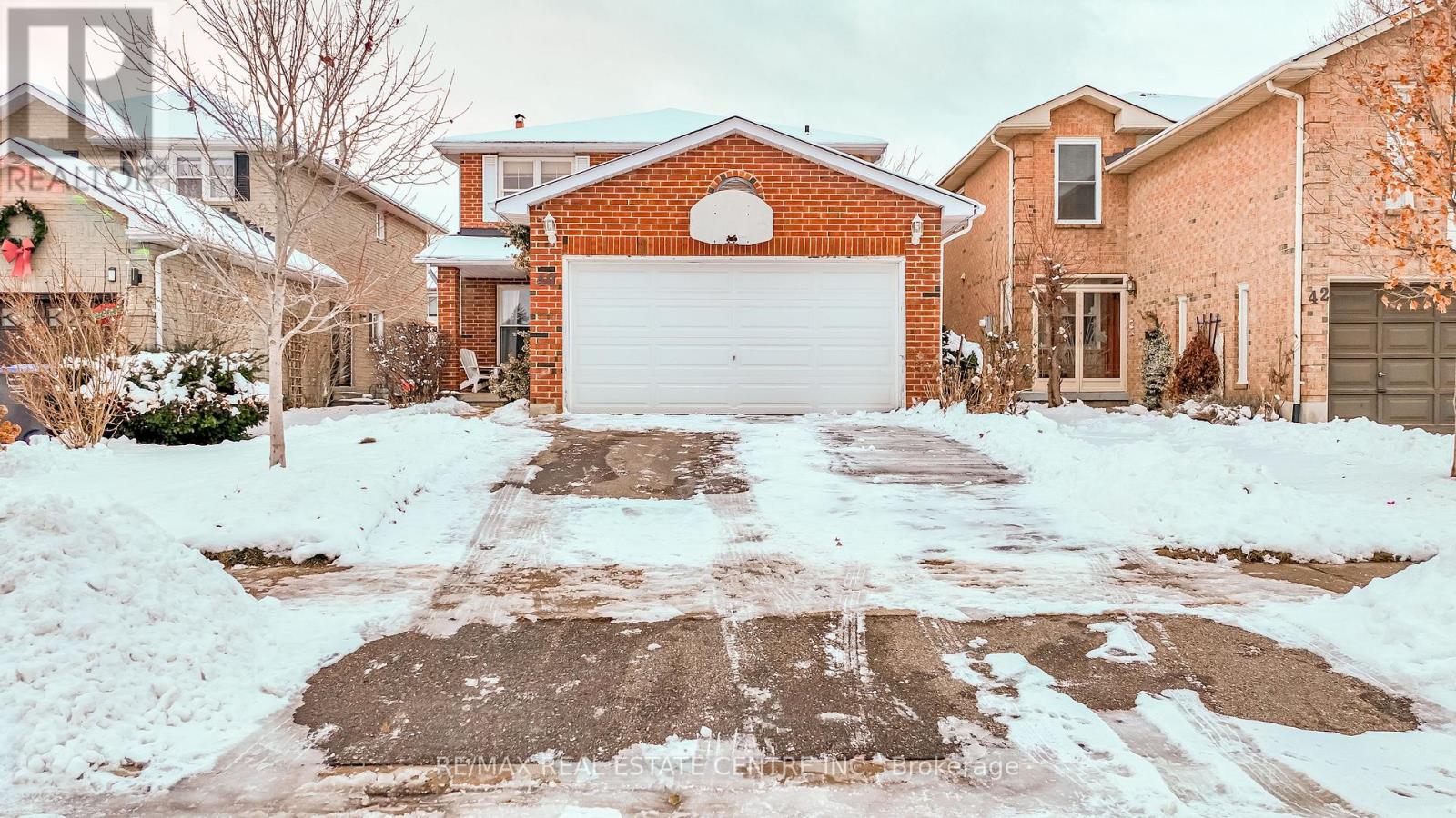 40 CRANMORE COURT|Brampton (Heart Lake West), Ontario L6Z2Z8