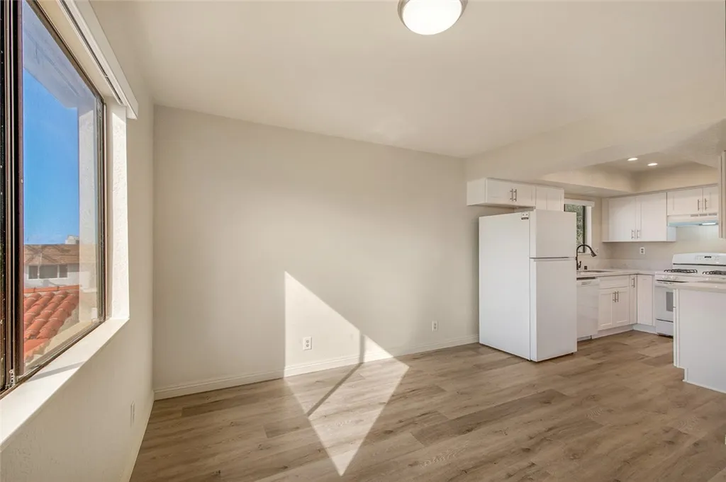 Additional image 7 of 325 Encino Lane Unit B, San Clemente, CA 92673