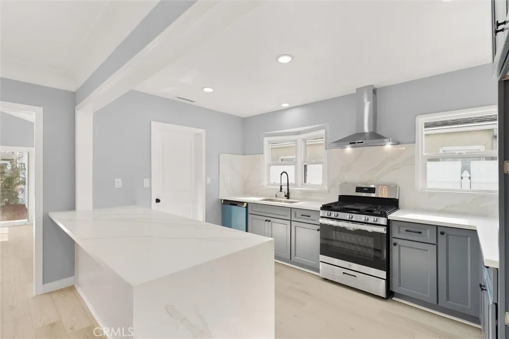 Additional image 11 of 8460 Truxton, Los Angeles, CA 90045