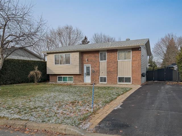 Property image for 100 Rue du Croissant|La Prairie, Quebec J5R2H3