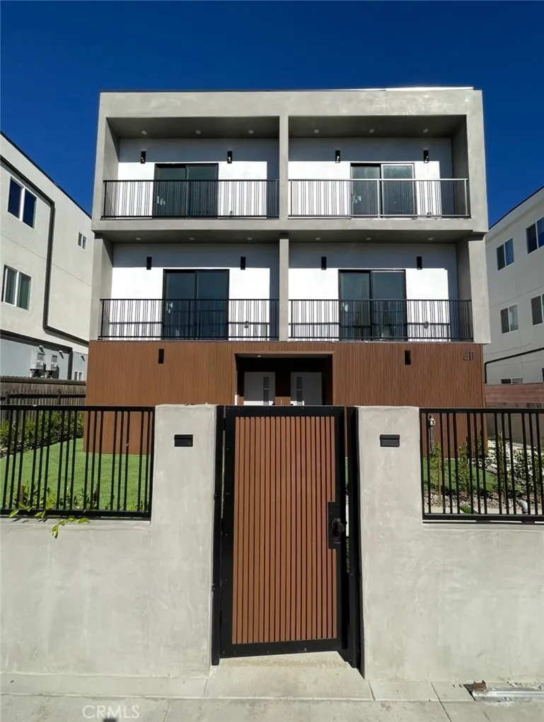 Additional image 25 of 611 W 41st Place Unit 1/2, Los Angeles, CA 90037