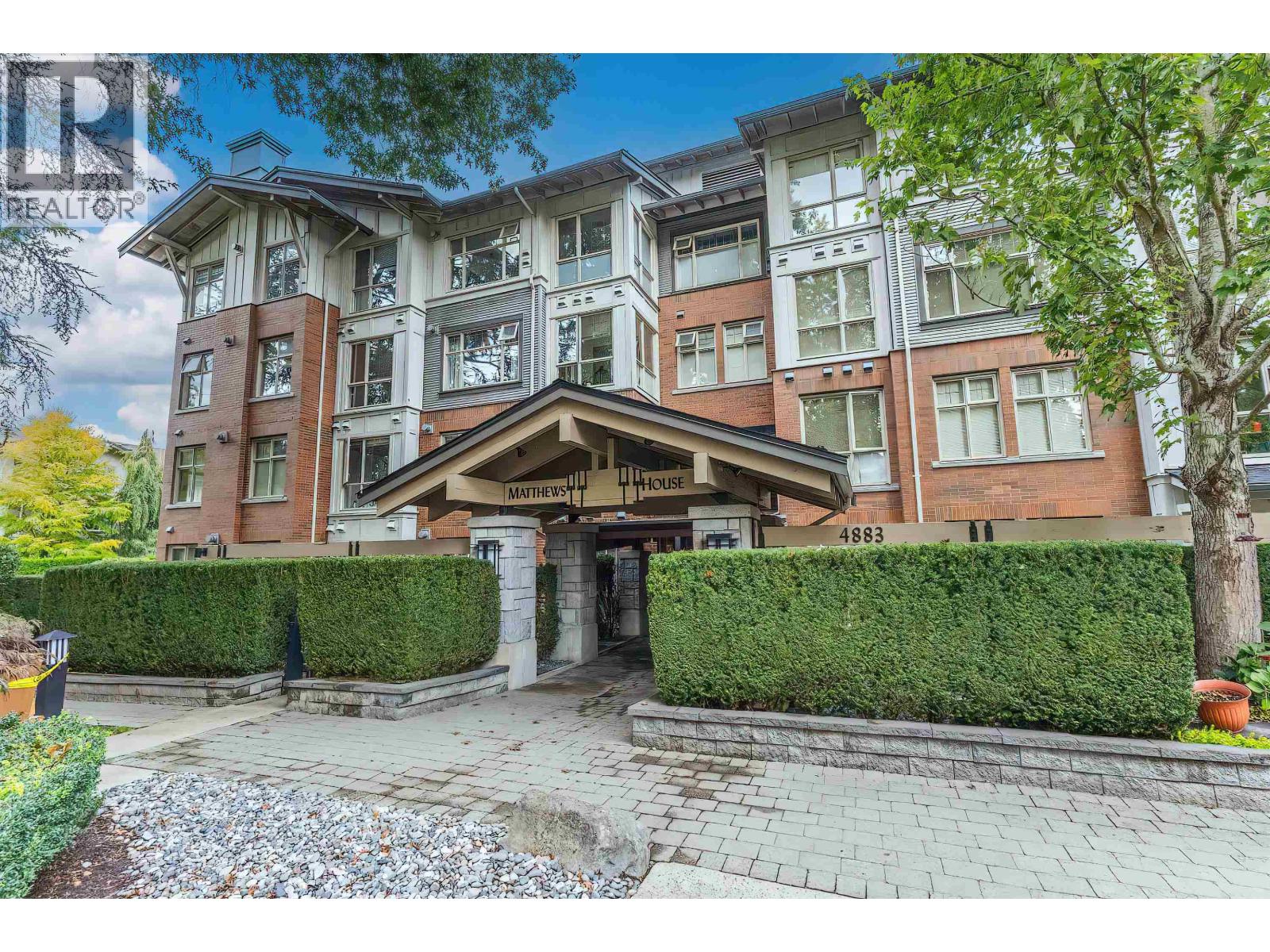 313 4883 MACLURE MEWS|Vancouver, British Columbia V6J5M8