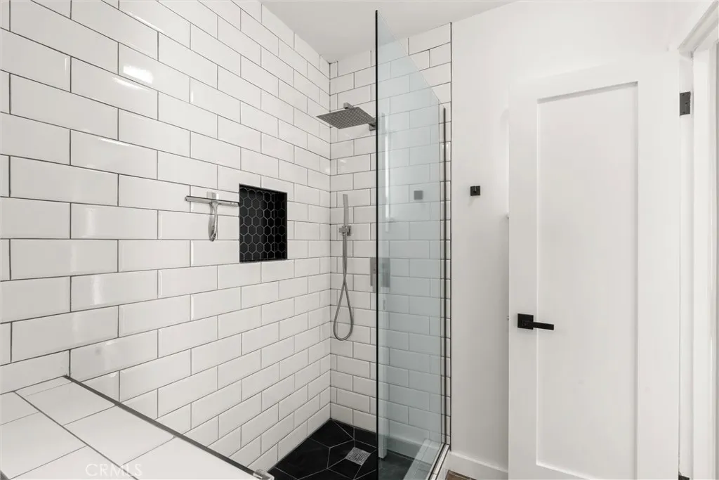 Additional image 51 of 2083 Parnell Way, Altadena, CA 91001