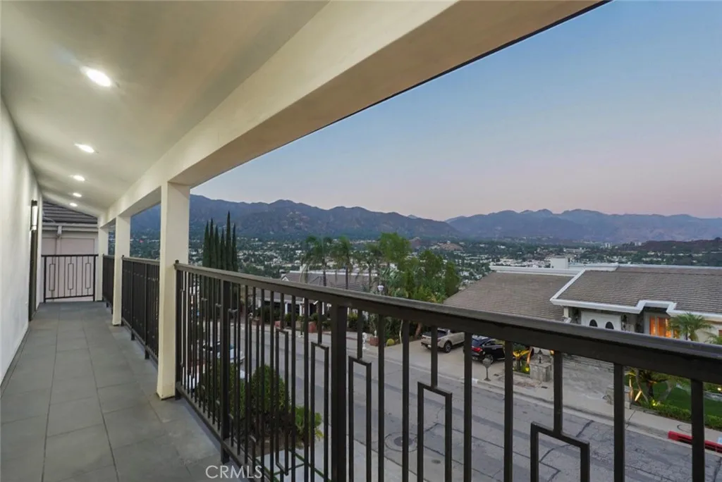 Additional image 86 of 3381 Oakmont View Dr, Glendale, CA 91208