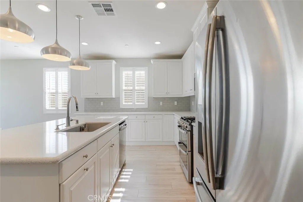 Additional image 8 of 44122 51st Street W, Lancaster, CA 93536