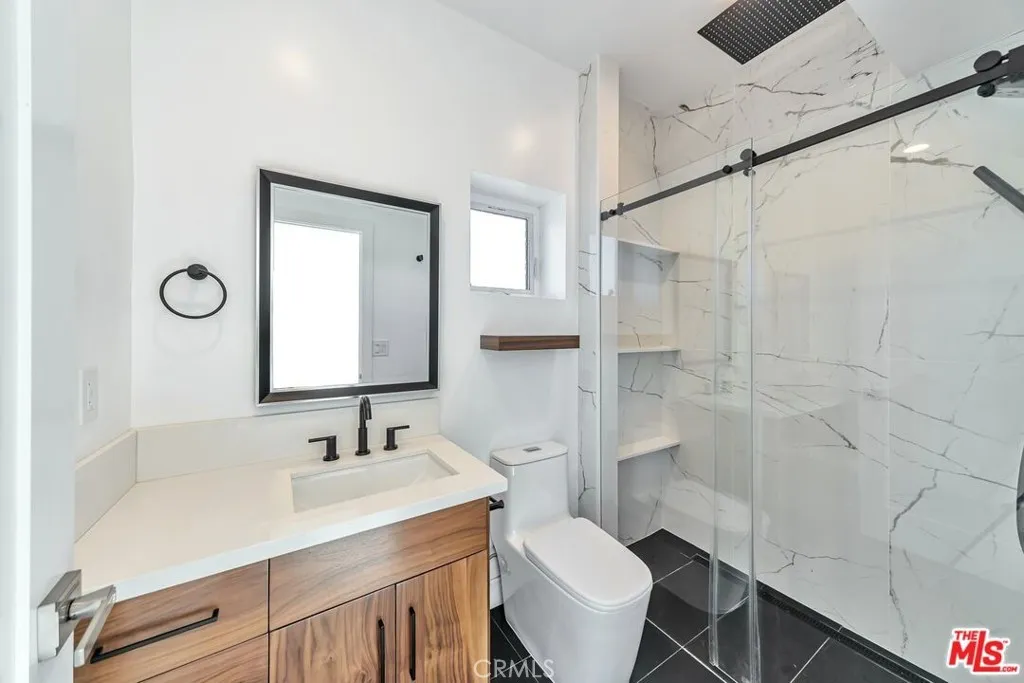 Additional image 16 of 3141 S Halm Ave, Los Angeles, CA 90034