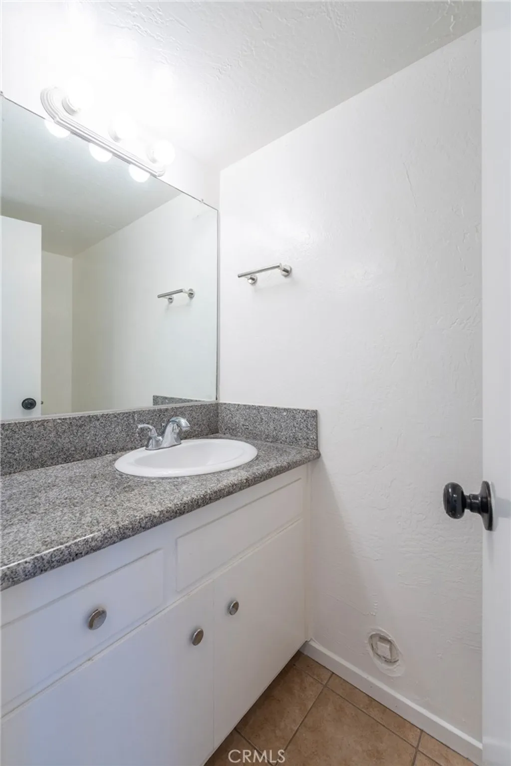 Additional image 16 of 422 22nd, Huntington Beach, CA 92648