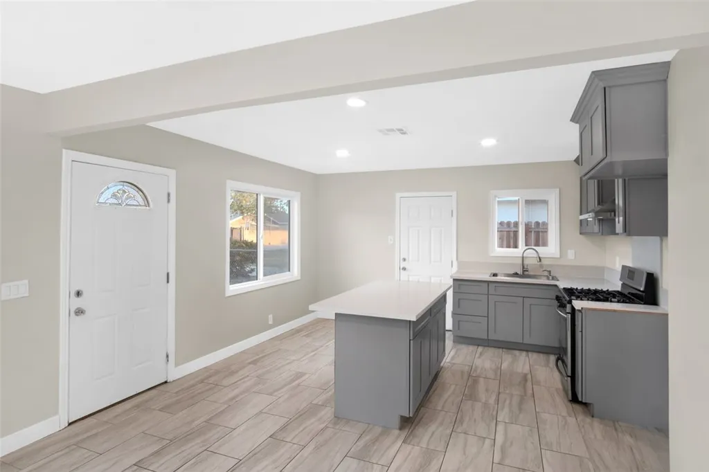 Additional image 18 of 5522 Silver, Santa Ana, CA 92703