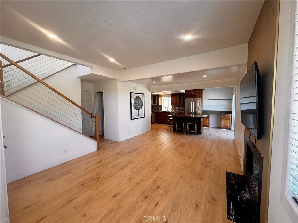 Additional image 6 of 379 Monte Vista Avenue Unit A, Costa Mesa, CA 92627