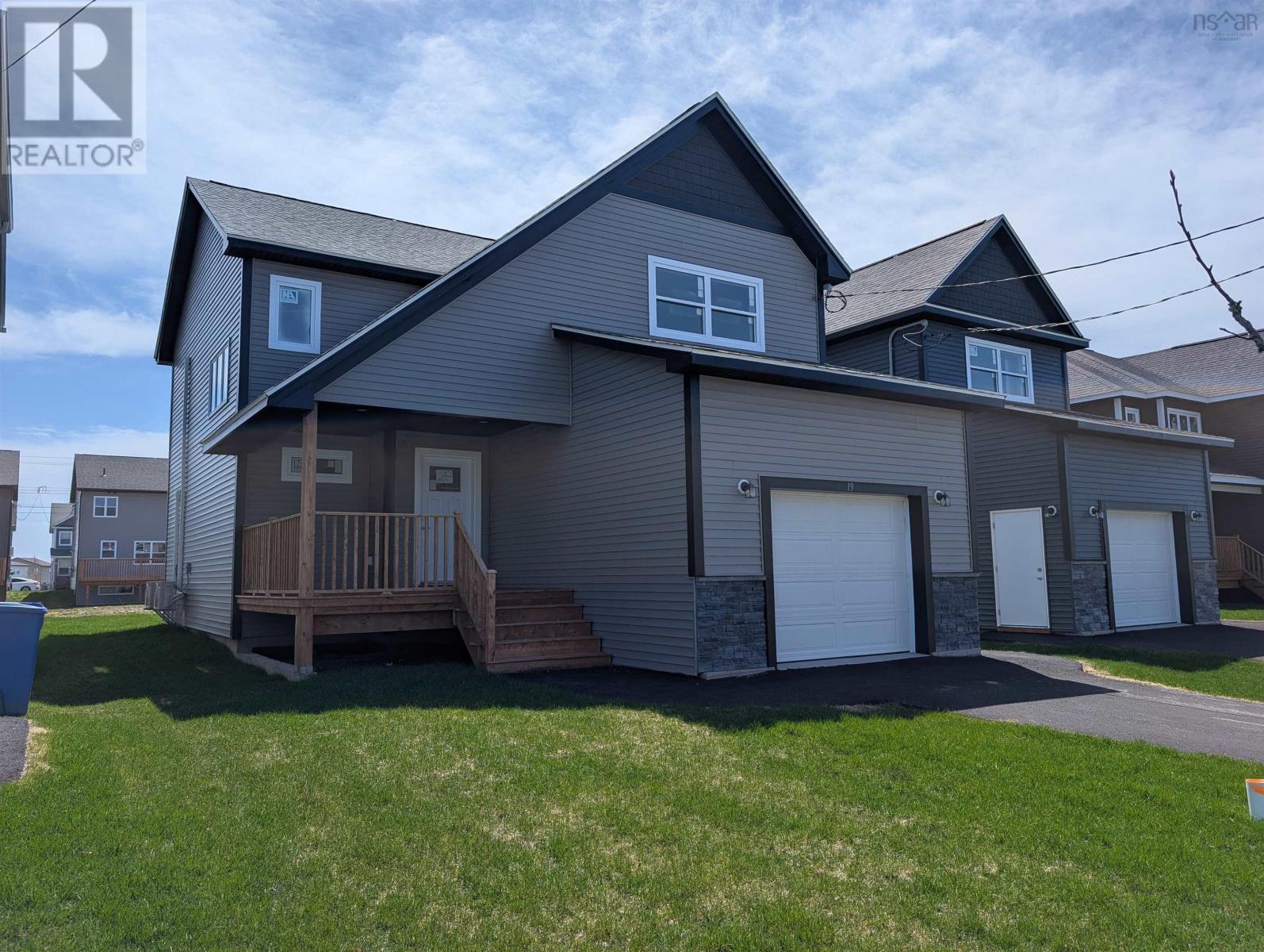 19 Brick Lane|Halifax, Nova Scotia B3P0G4