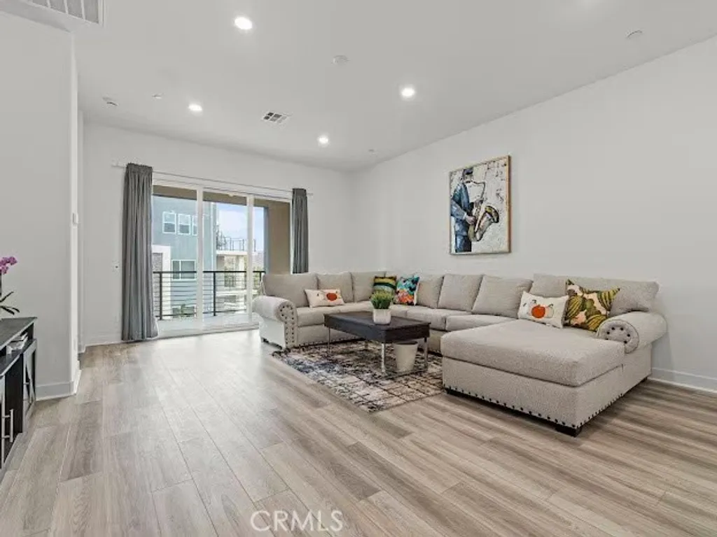 Additional image 10 of 352 Tank, Irvine, CA 92618