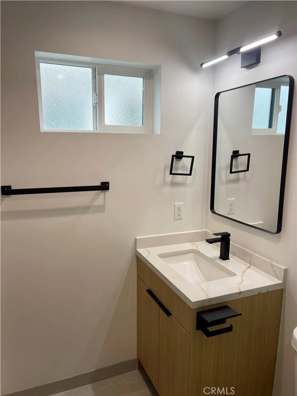 Additional image 9 of 611 W 41st Place, Los Angeles, CA 90037